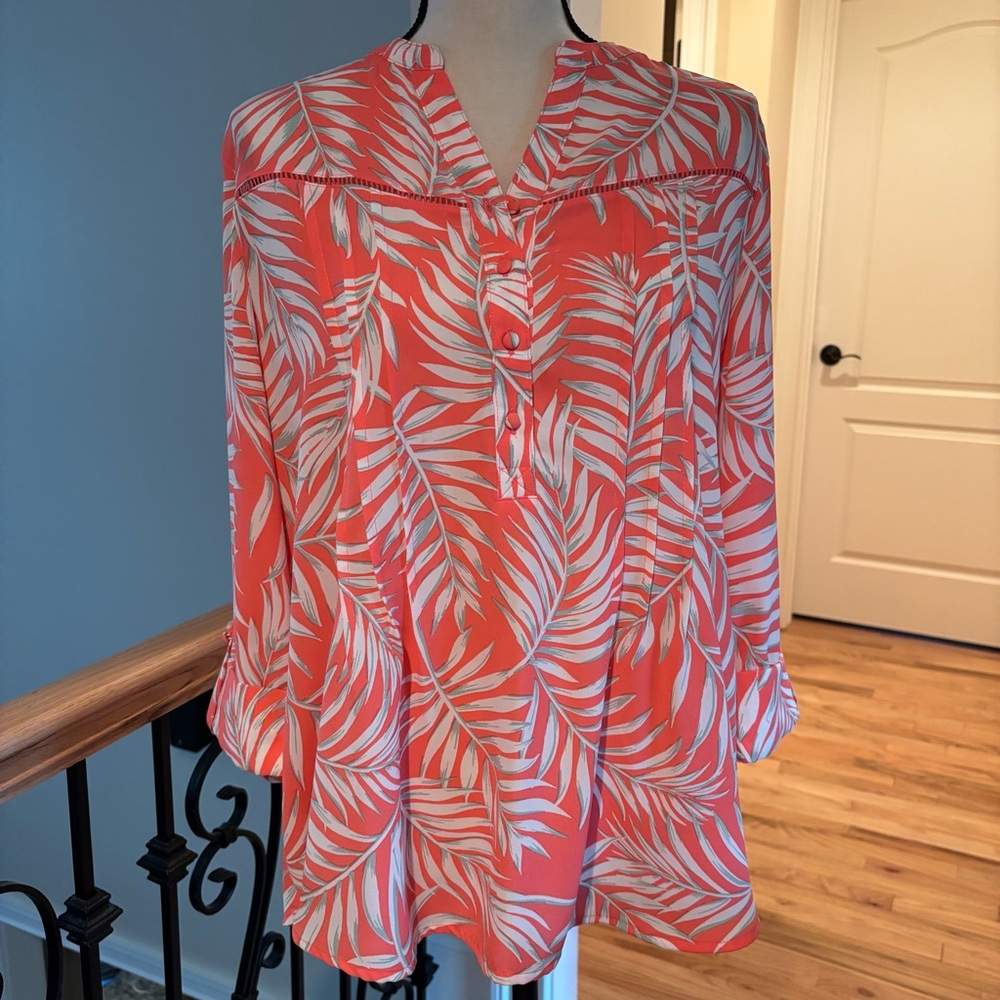 Kim Rogers Coral and White Leaf Print Blouse Size Large